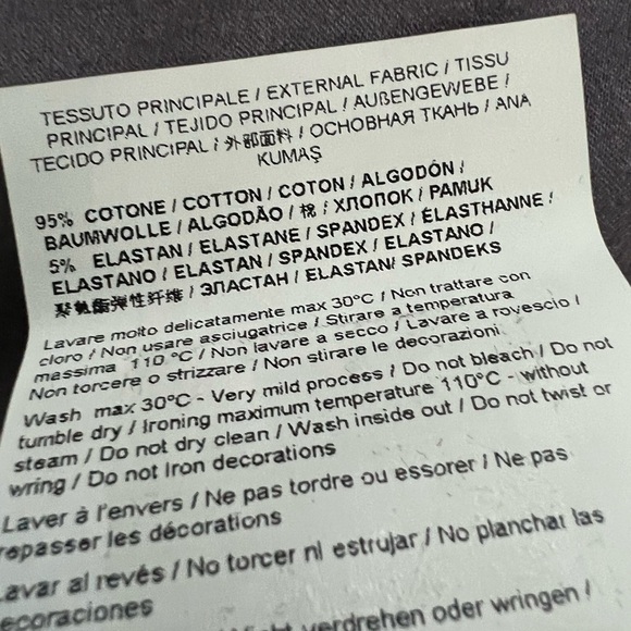 Versace V-EMBLEM LOGO T-SHIRT DRESS - Picture 5 of 8